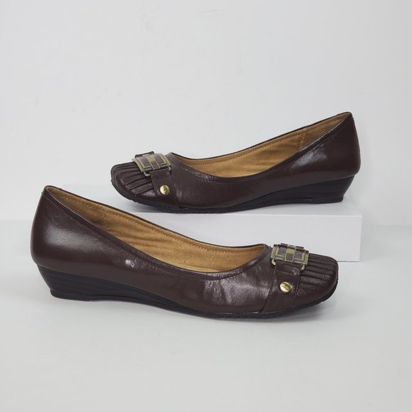 Naturalizer Brown With Hardware Preppy Slip-On Rounded Toe Flats Size 7 1/2M - Picture 1 of 16